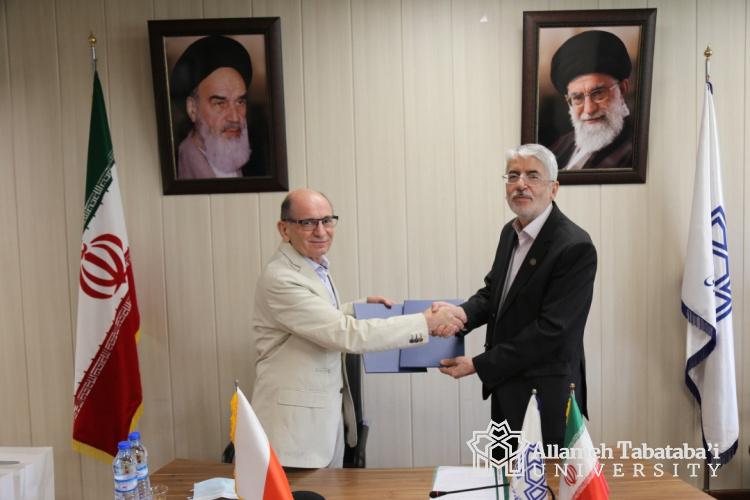 ATU signs an International MoU with Adam Mickiewicz University