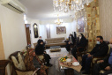 هیئت رئیسه دانشگاه علامه طباطبائی در دیدار با مادر شهید خمسه حسن زاده به مقام والای مادران شهدا ادای احترام کردند