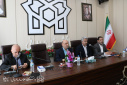 معلمی فروتن و وقف آیندگان