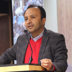 فائز دین پرستی صالح