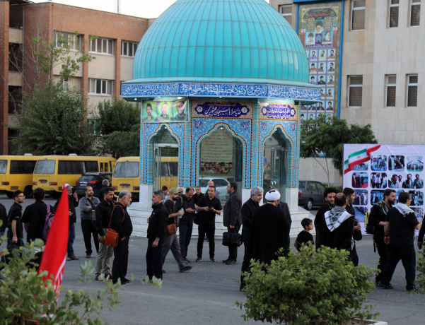 دانشگاه علامه طباطبائی میزبان عزاداران دانشگاهی مراسم وداع تشییع رهبر شهید انقلاب بود