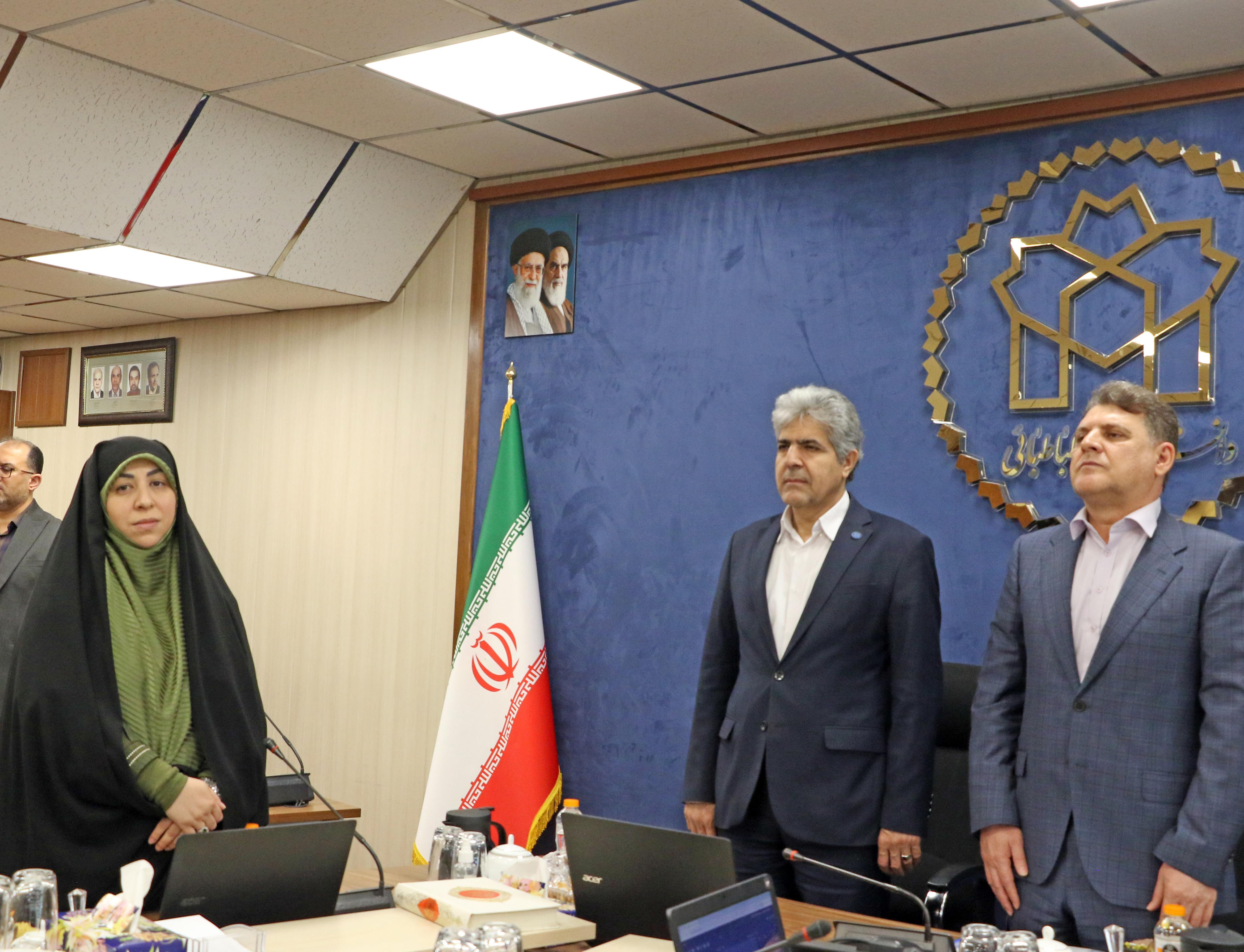 نشست تخصصی کمک حل مشکلات کشور عنوان «نقش دیپلماسی فرهنگی امنیت منطقه‌ای خلیج فارس»