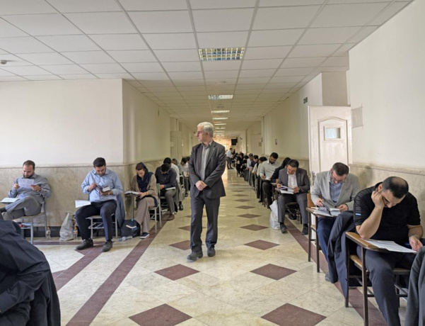دانشگاه علامه طباطبائی میزبان اختبار کتبی کانون وکلای دادگستری مرکزنخستین اختبار کتبی سال ۱۴۰۵ کانون وکلای دادگستری مرکز، روزهای پنجشنبه جمعه، اول دوم مردادماه ۱۴۰۵، میزبانی دانشگاه علامه طباطبائی برگزار شد.