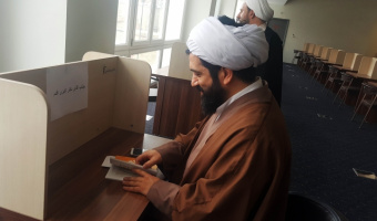 بازدید مسئول نهاد رهبری دانشگاه از کتابخانه مرکزی