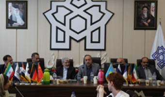 اختتامیه مدرسه تابستانی آموزش زبان فارسی با حضور معاونان دانشگاه برگزار شد