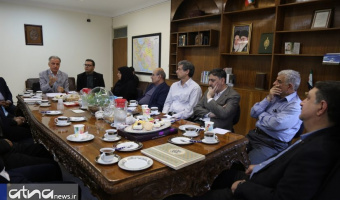 مراسم تودیع و معارفه رئیس دانشکده اقتصاد برگزار شد