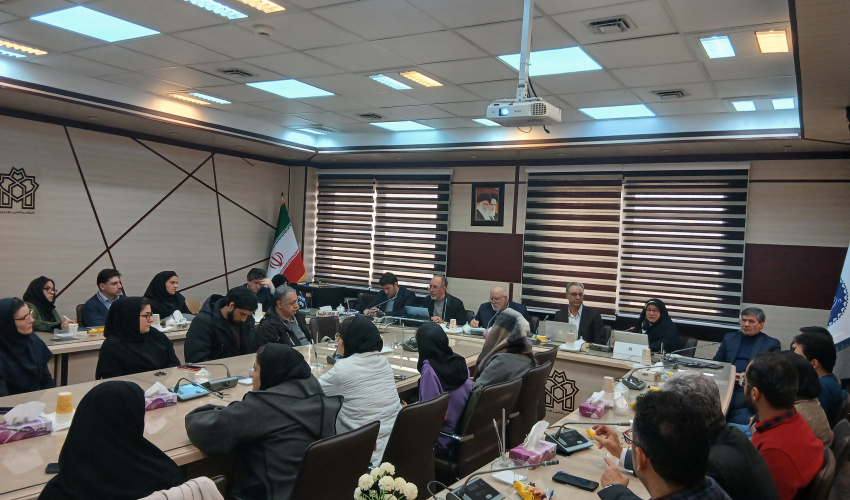 نشست کمک به حل مشکلات کشور با عنوان «احساس تنهایی؛ از تجربه فردی تا مسئله اجتماعی»
