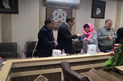 نشست استادان حقوق و علوم سیاسی دانشگاه با اعضای انجمن طلح‌طلب موست