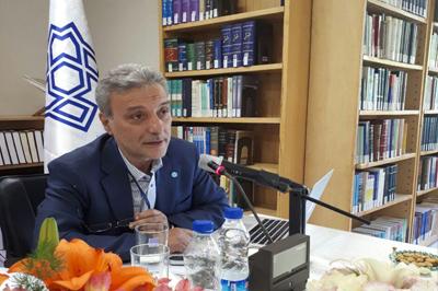 دکتر نیلی: در علوم انسانی توسعه بین‌المللی پیدا نکنیم، با محدودیت مواجه می‌شویم