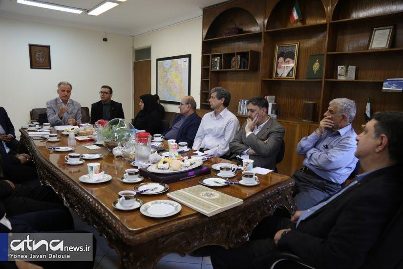 مراسم تودیع و معارفه رئیس دانشکده اقتصاد برگزار شد