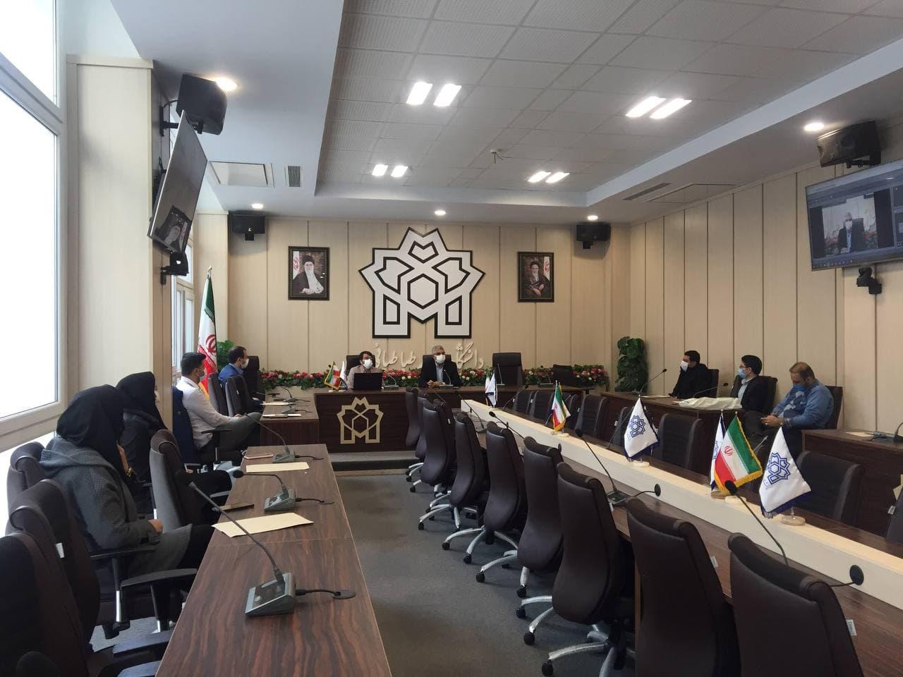 مراسم گرامیداشت روز مهندس با تقدیر از مهندسان شاغل در دانشگاه برگزار شد