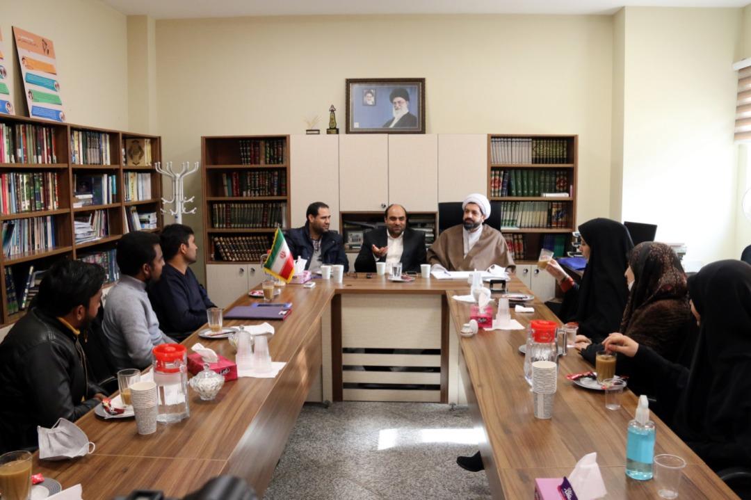 دیدار صمیمانه دانشجویان مرکز آموزش زبان فارسی دانشگاه علامه طباطبائی با مسئول نهاد رهبری دانشگاه