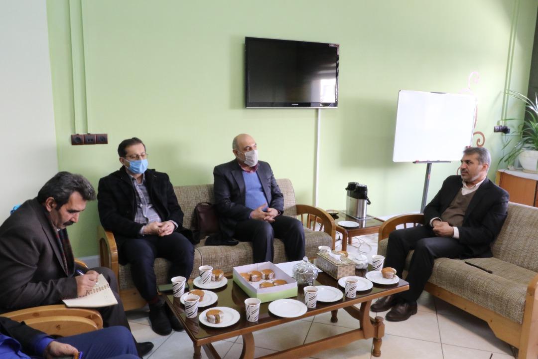 مدیر رادیو فرهنگ با سرپرست دانشکده ادبیات فارسی و زبان های خارجی دیدار و گفت و گو کرد