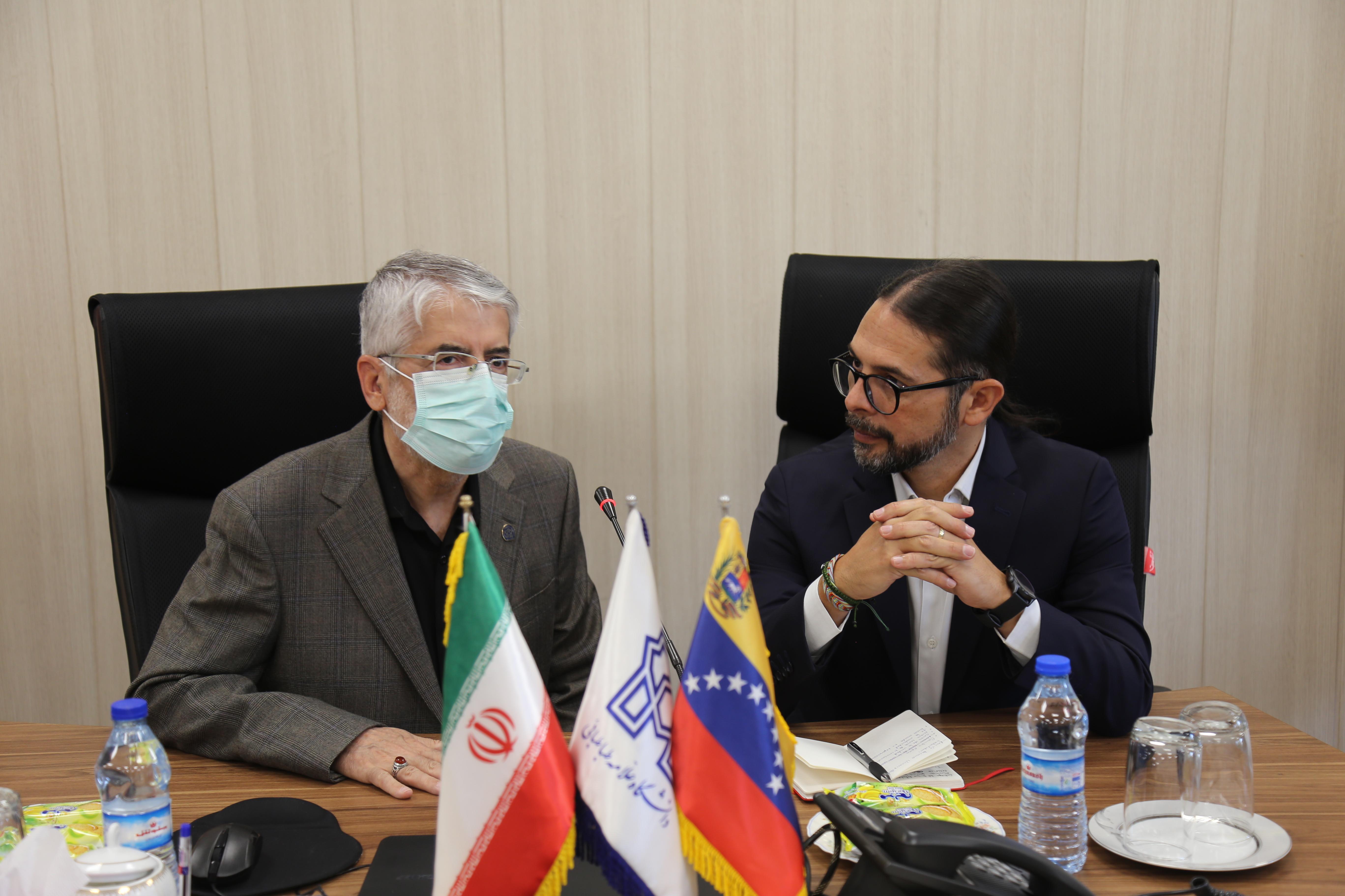 مشاور رئیس جمهور در امور فرهنگی و گردشگری ونزوئلا از دانشگاه علامه طباطبائی بازدید کرد