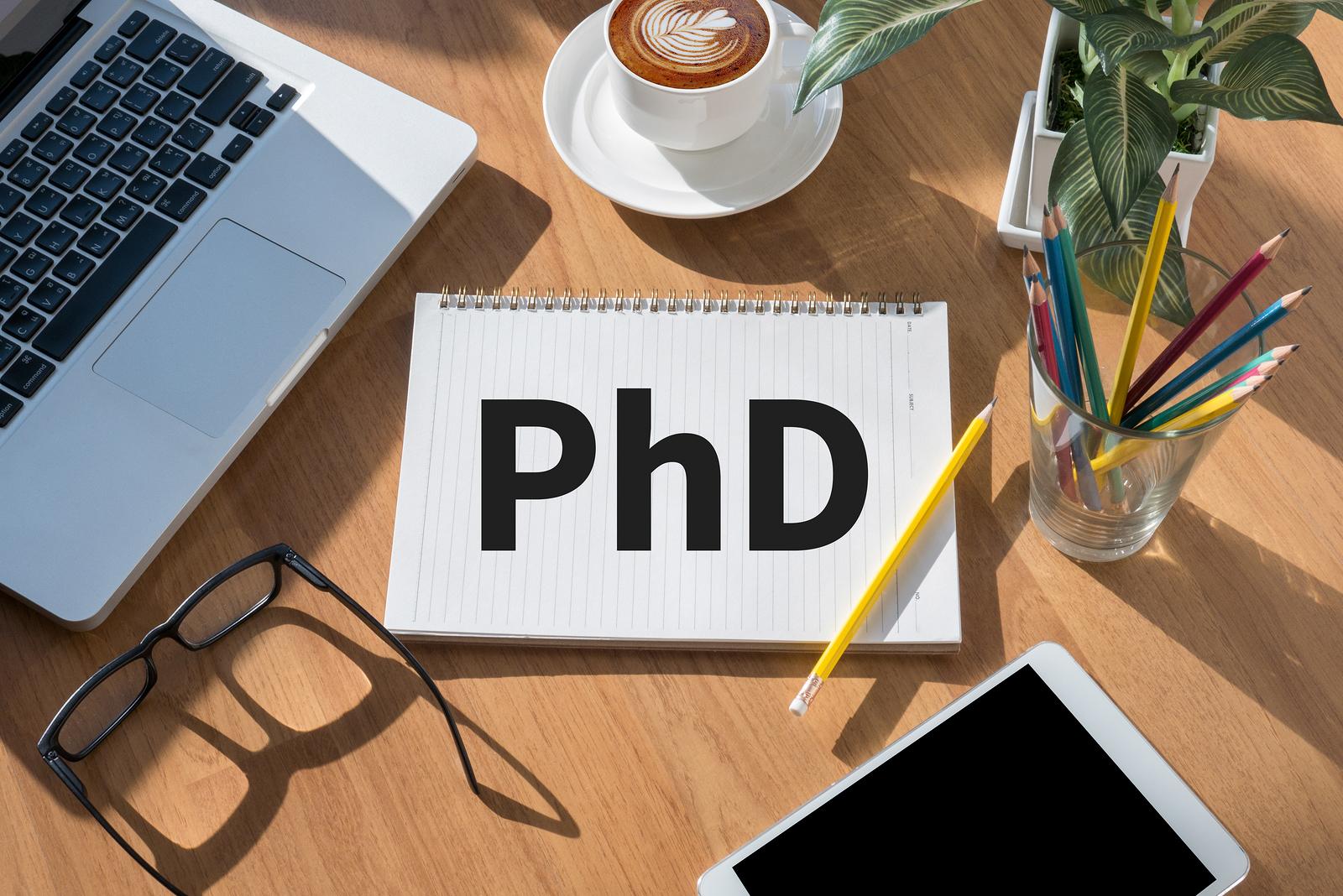 ابلاغ شیوه نامه نظارت بر اجرای دورۀ دکتری (Ph.D) برای دانشجویان ایرانی و غیرایرانی