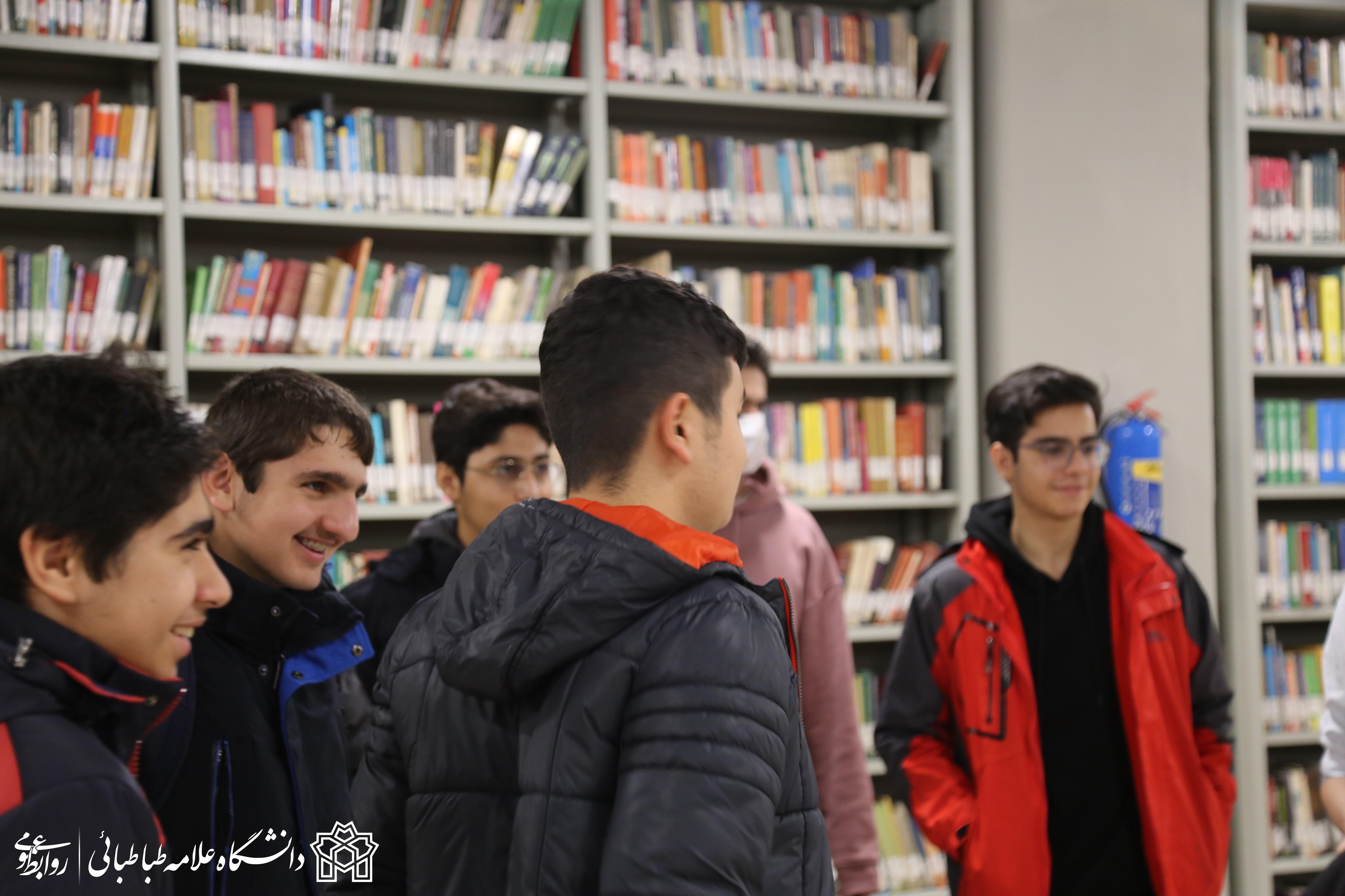 بازدید دانش آموزی از پردیس مرکزی دانشگاه علامه طباطبائی