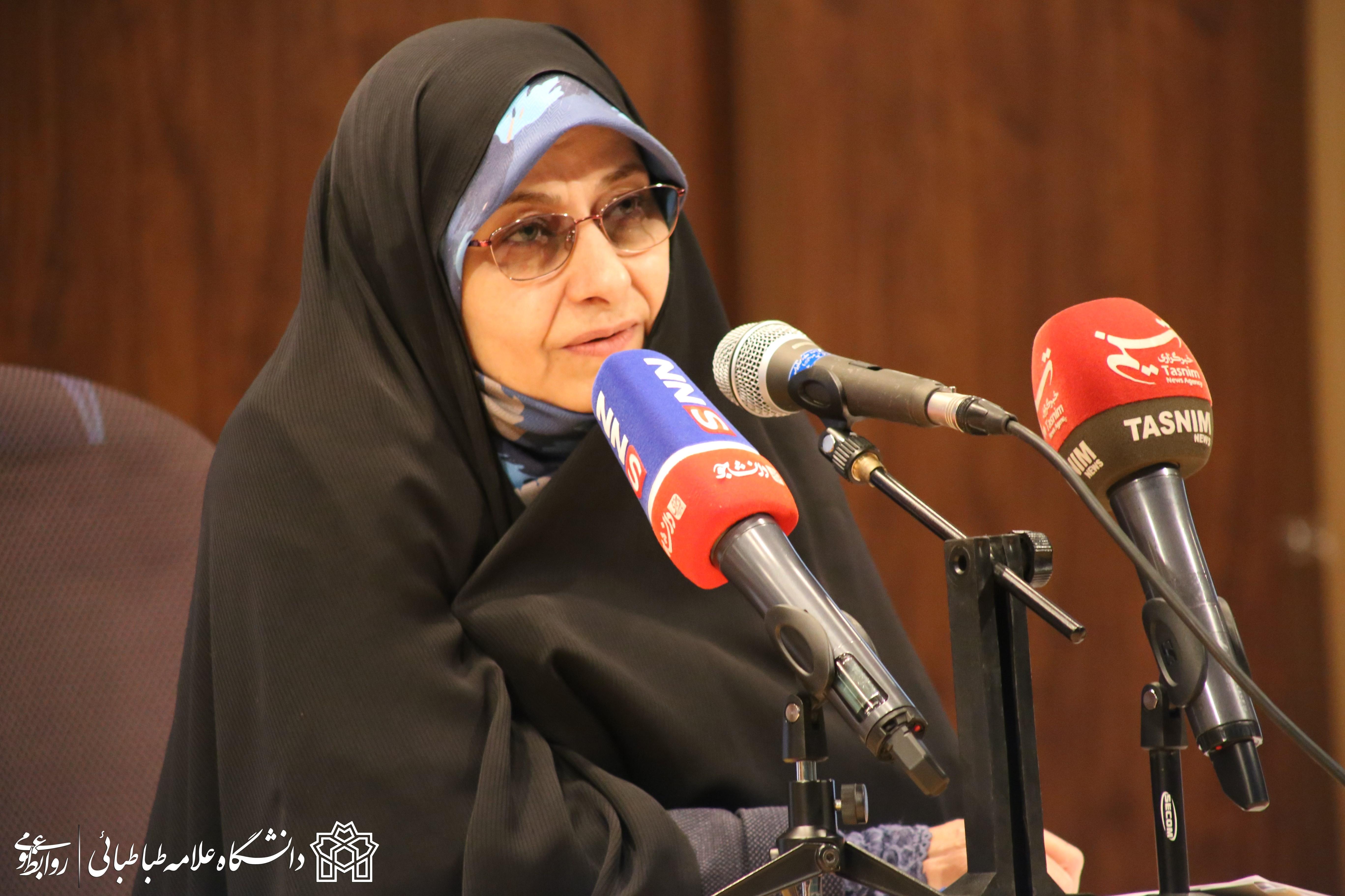 باید برای زنان شرایطی فراهم شود تا از فکر و ایدۀ آنها برای حل مشکلات استفاده شود
