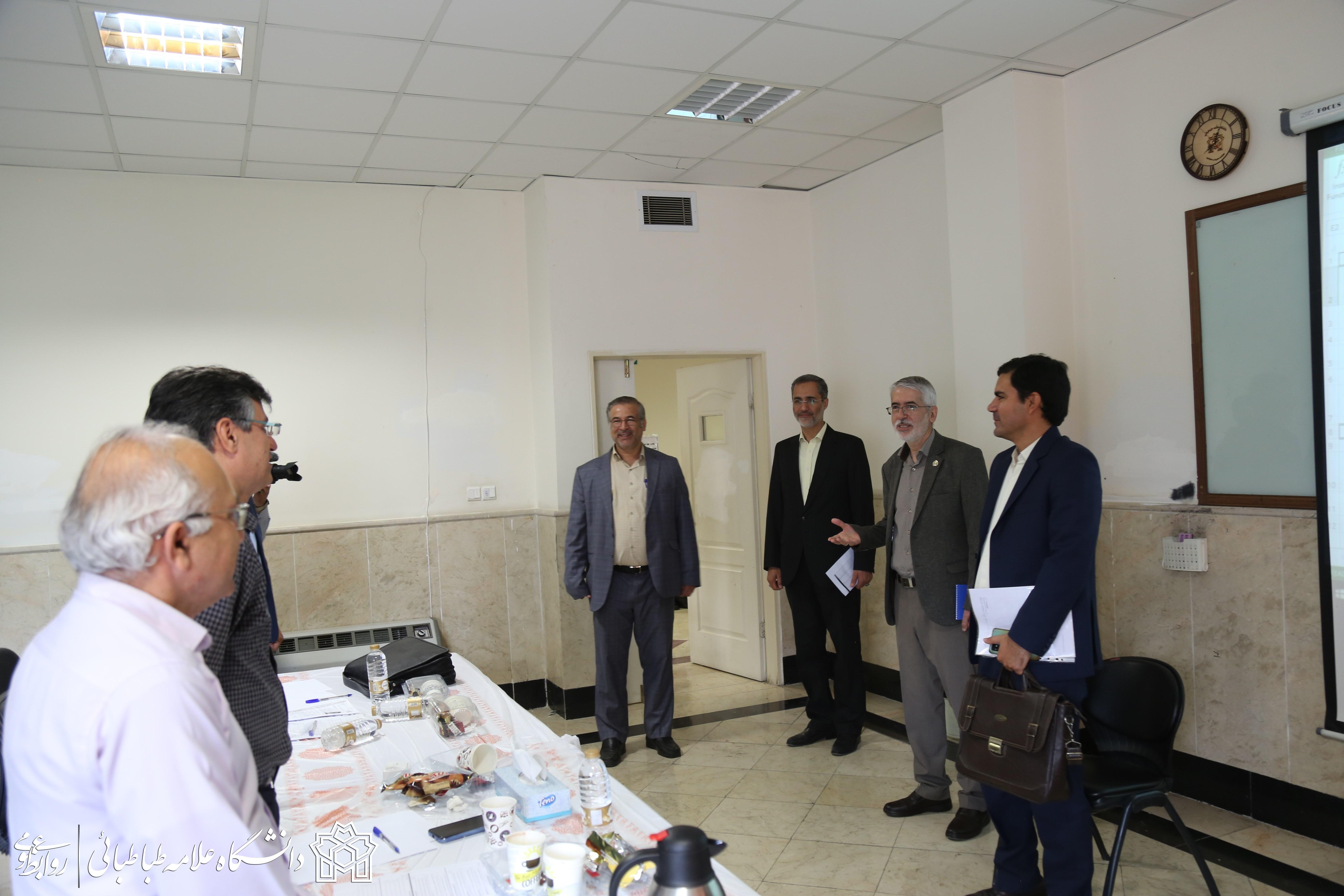 بازدید رئیس دانشگاه علامه طباطبائی از روند مصاحبه تخصصی پذیرفته‌شدگان مرحله اول آزمون دکتری
