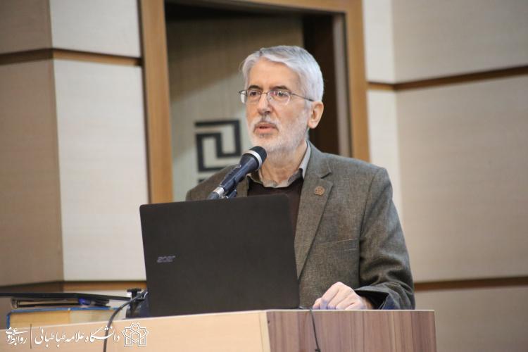 اجرای سند اسلامی شدن دانشگاه‌ها، راهی برای هدفمند شدن پژوهش های علوم انسانی است