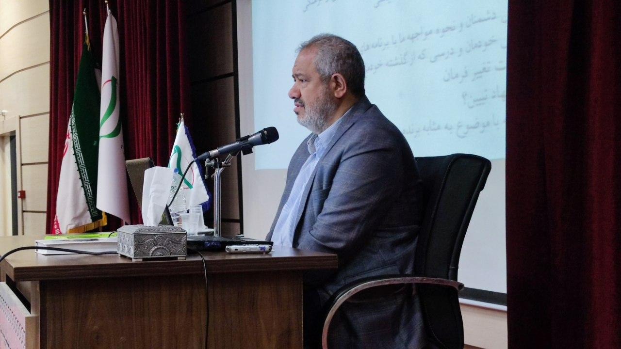 مومنان و حزب‌اللهی‌ها هدف جدید دشمن هستند/ به دنبال تقدس زدایی از خانواده هستند