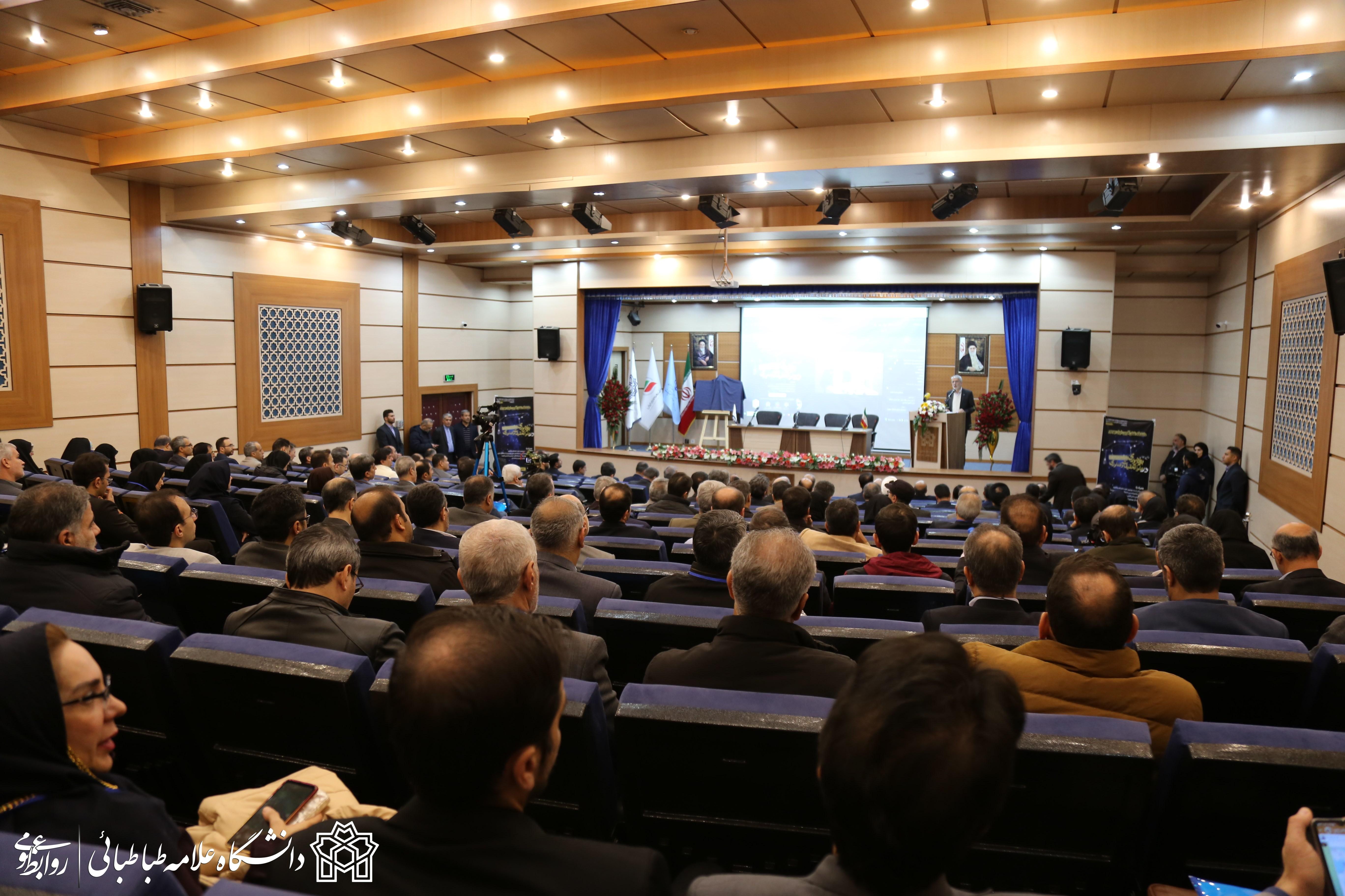 نخستین اجلاس بهره‌وری در علوم، تحقیقات و فناوری با شعار «دانشگاه نقش‌آفرین، ایران بهره‌ور‌»/ گزارش تصویری