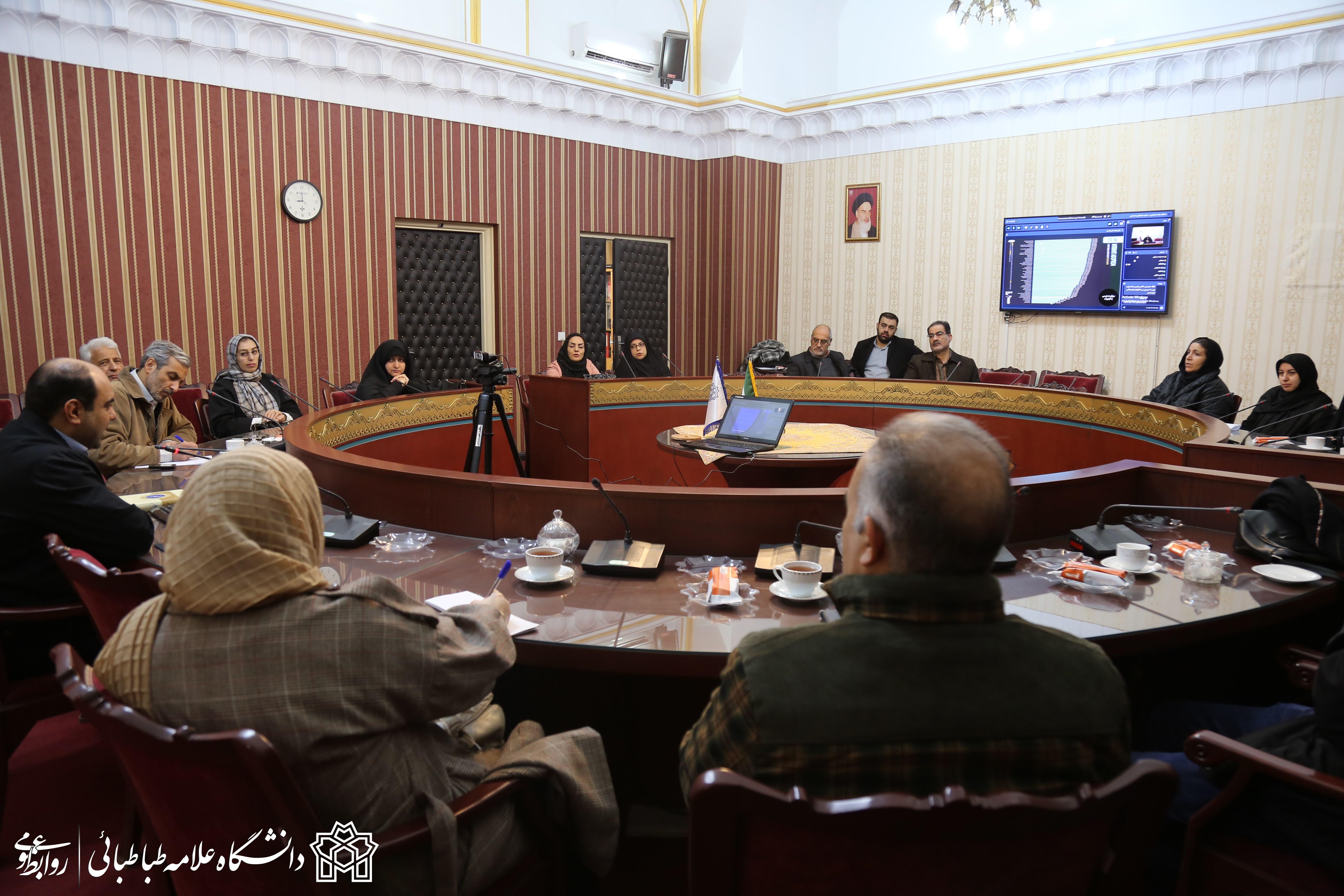 کارگاه آموزشی «نسل جوان دانشجو، فضای مجازی و روابط بین نسلی»