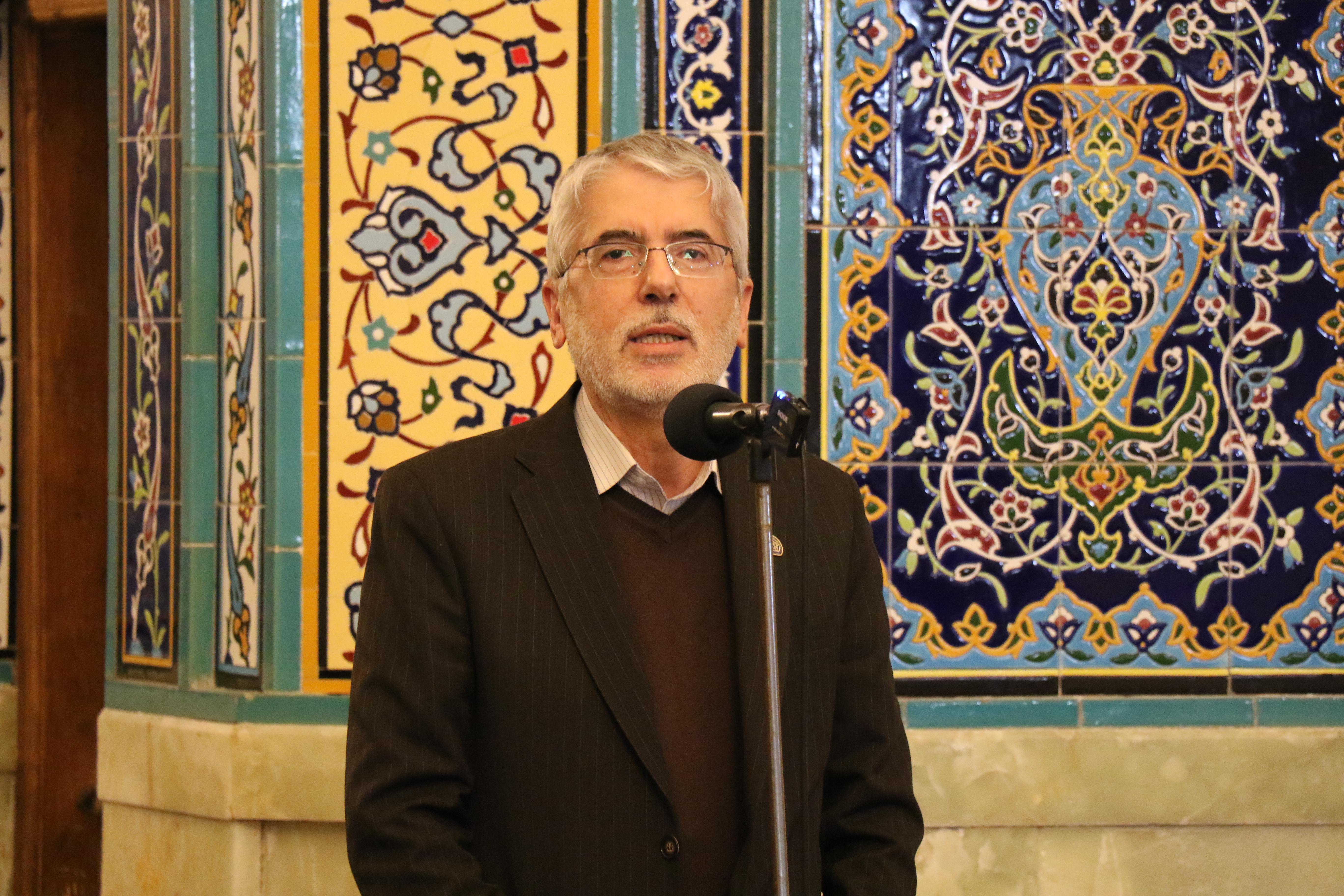 حضور رئیس دانشگاه علامه‌طباطبائی در جمع معتکفان این دانشگاه
