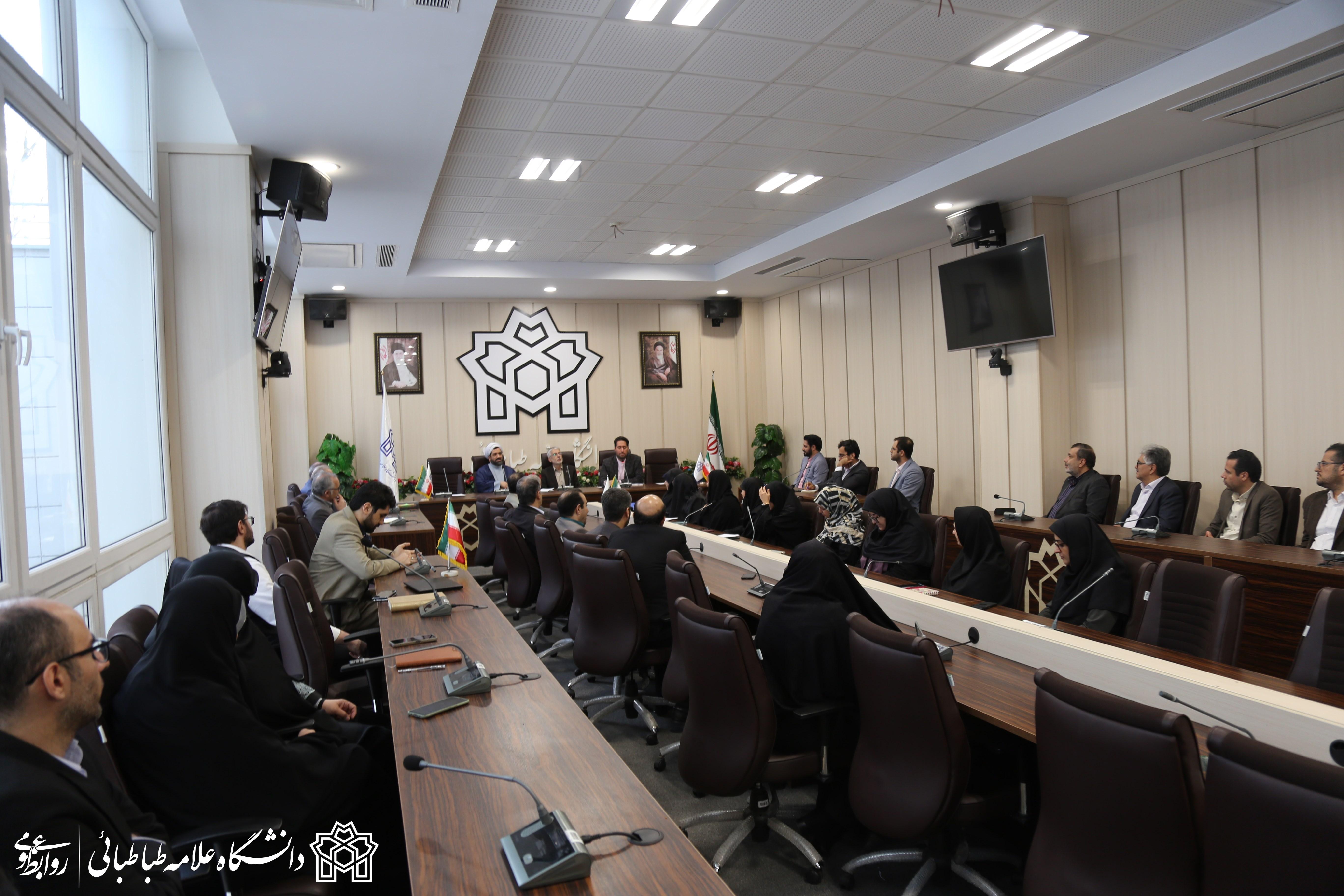 موضوعات فرهنگی و تربیتی باید در متن برنامه درسی دیده شود