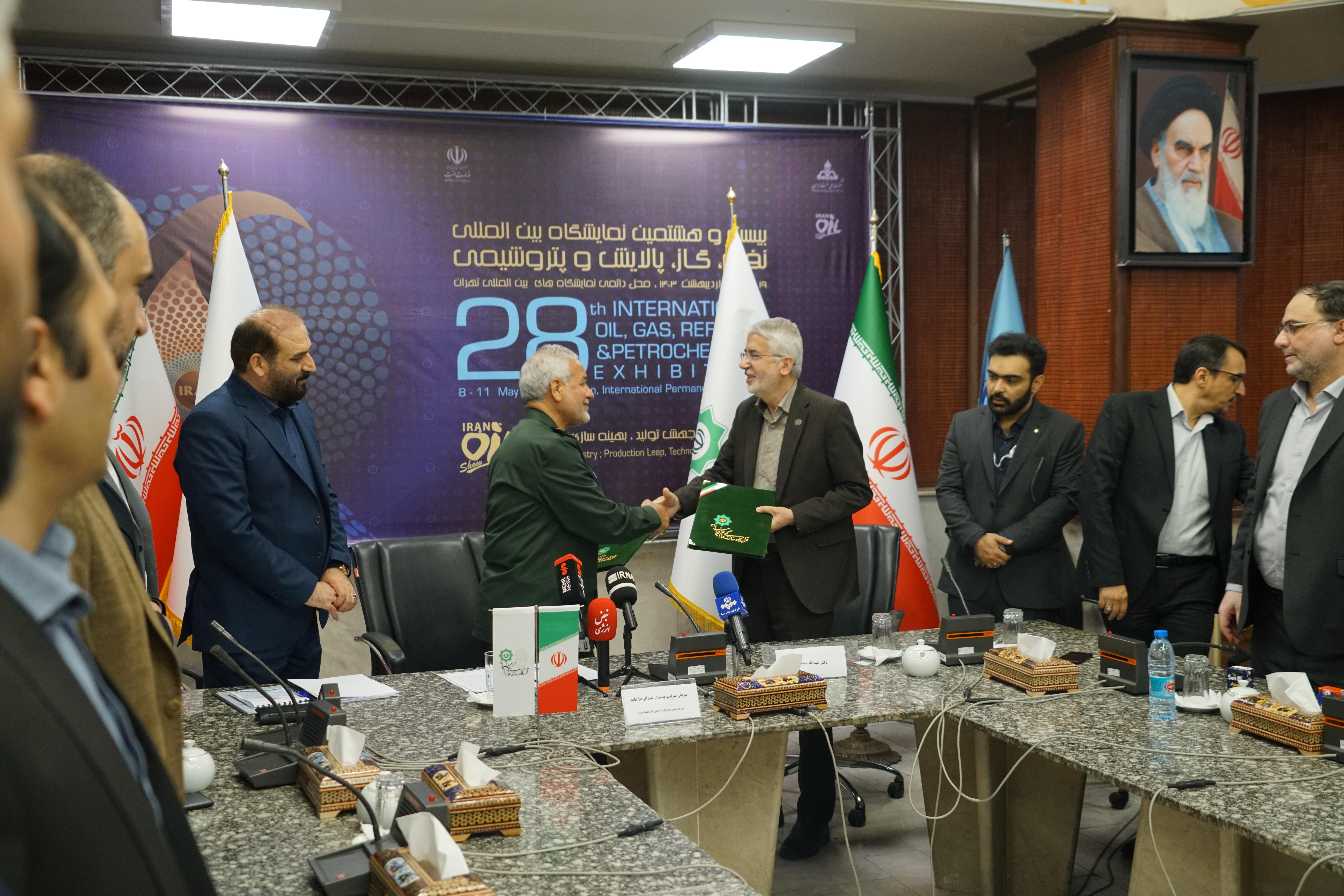 امضای تفاهم نامه همکاری آموزشی، پژوهشی و فناوری بین «دانشگاه علامه‌طباطبائی» و «قرارگاه سازندگی خاتم‌الانبیاء، هلدینگ نفت، گاز و پتروشیمی»