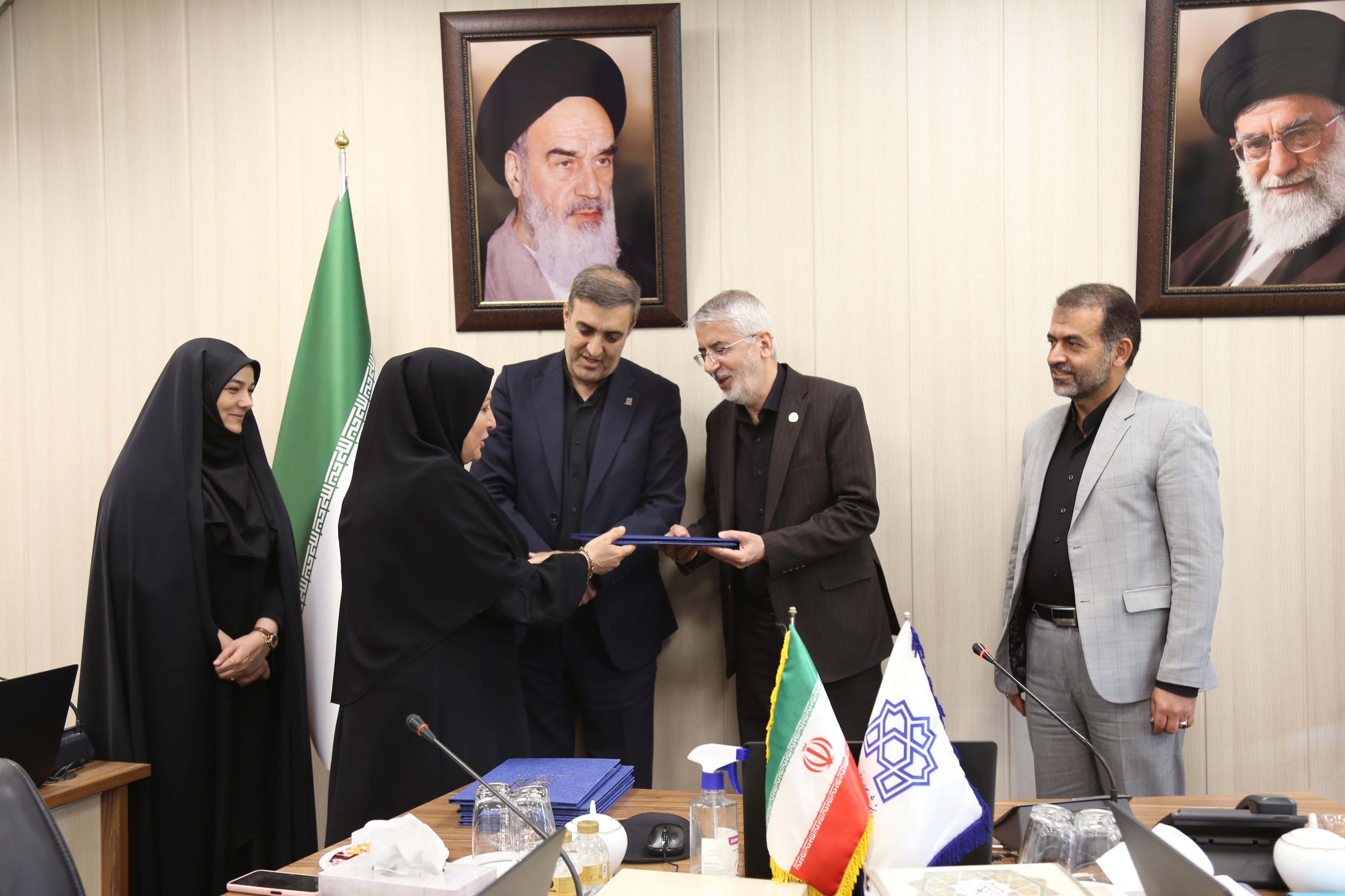 مدیر دفتر امور شاهد و ایثارگران دانشگاه علامه‌طباطبائی به عنوان مدیر برتر کشوری معرفی شد