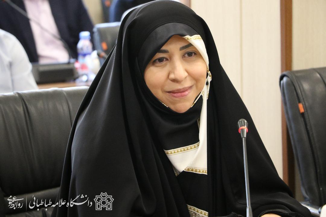 هدی غفاری دبیر شورای هماهنگی معاونان فرهنگی دانشگاه‌های منطقه یک شد