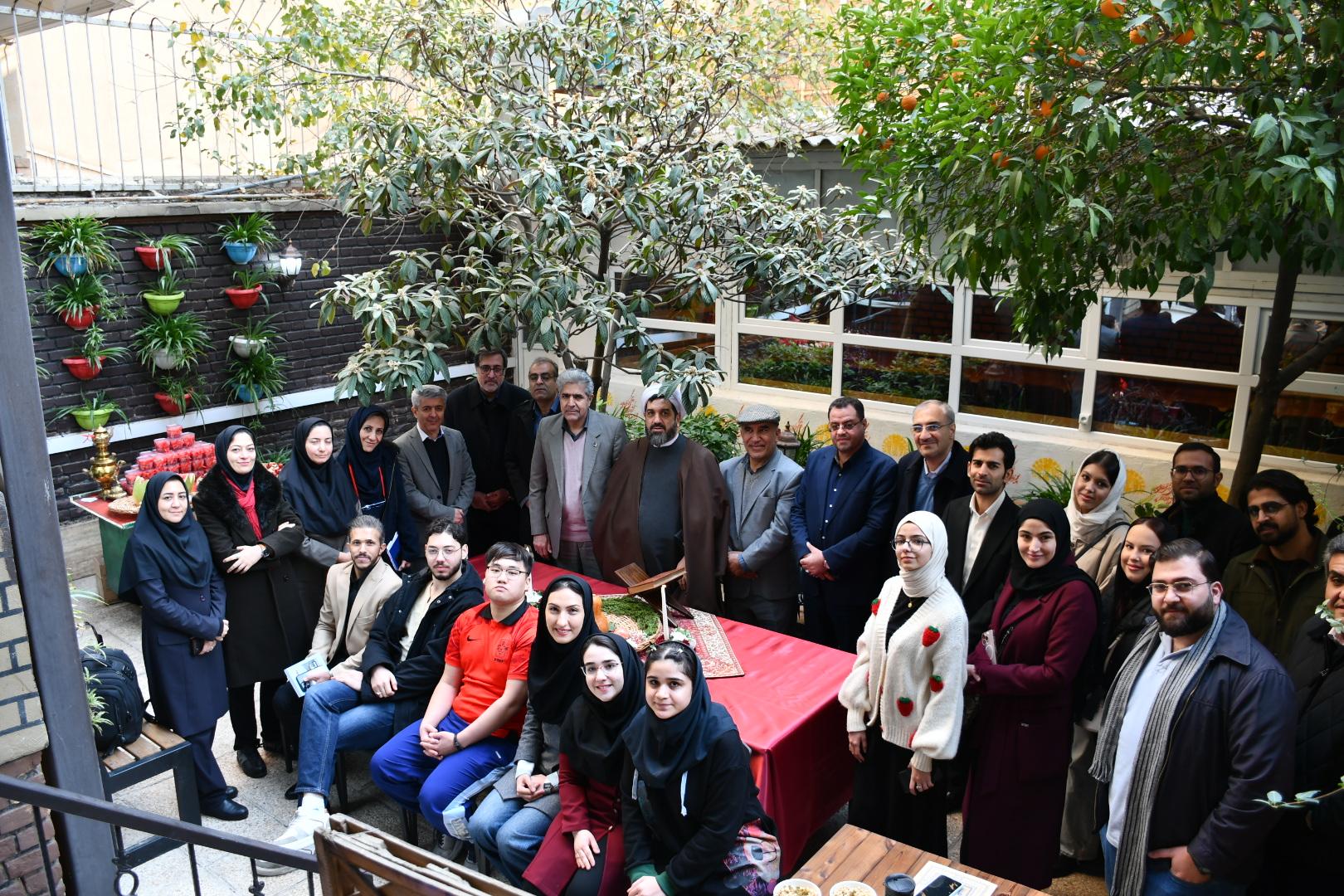 حضور هیئت رئیسه دانشگاه علامه طباطبائی در مرکز آموزش زبان فارسی به غیرفارسی زبانان به مناسبت شب یلدا