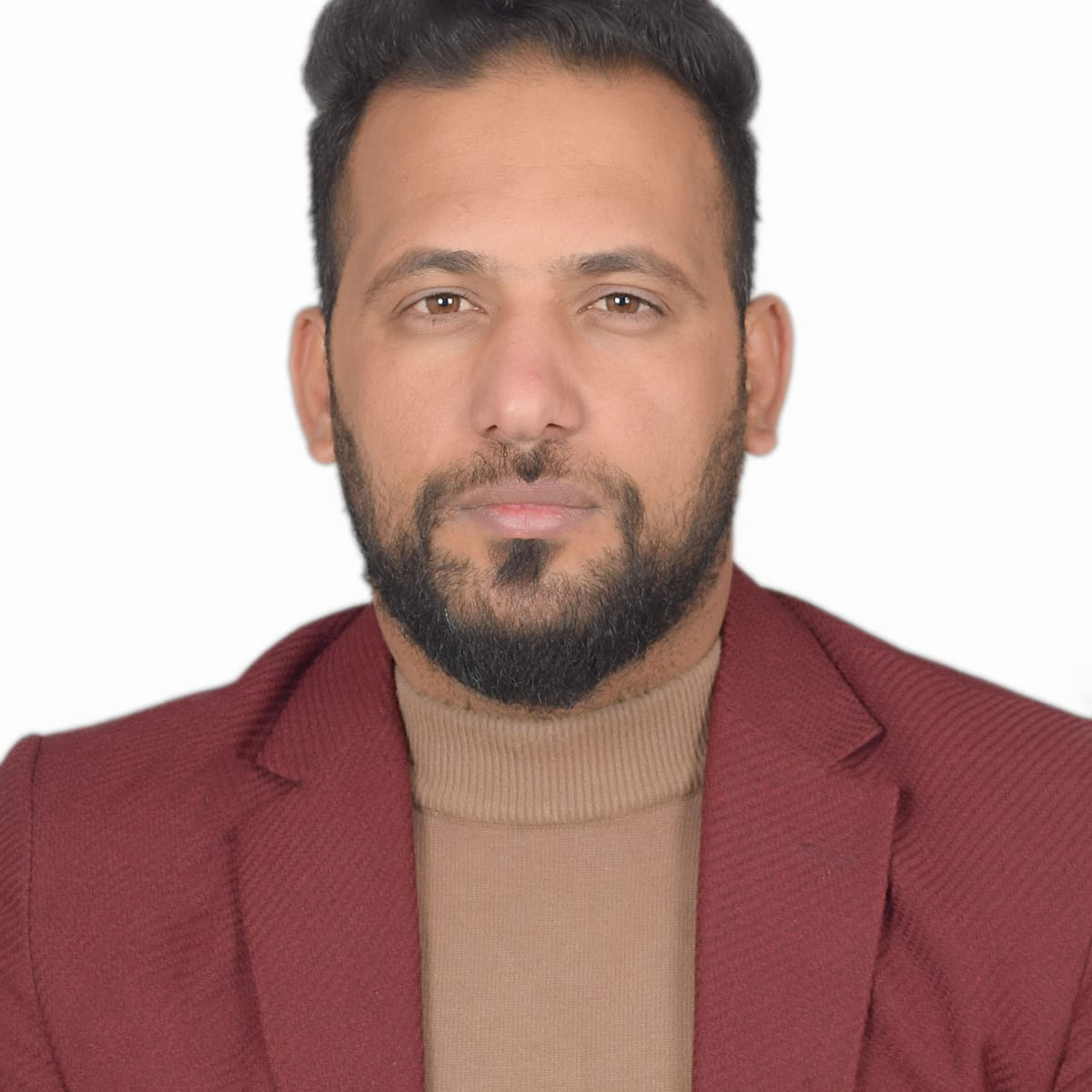 عادل حاتم حسن