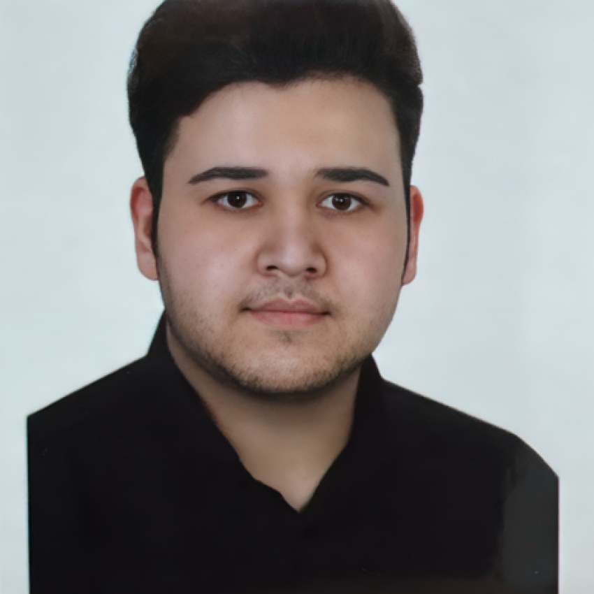 محمدصادق حسنی مقدم