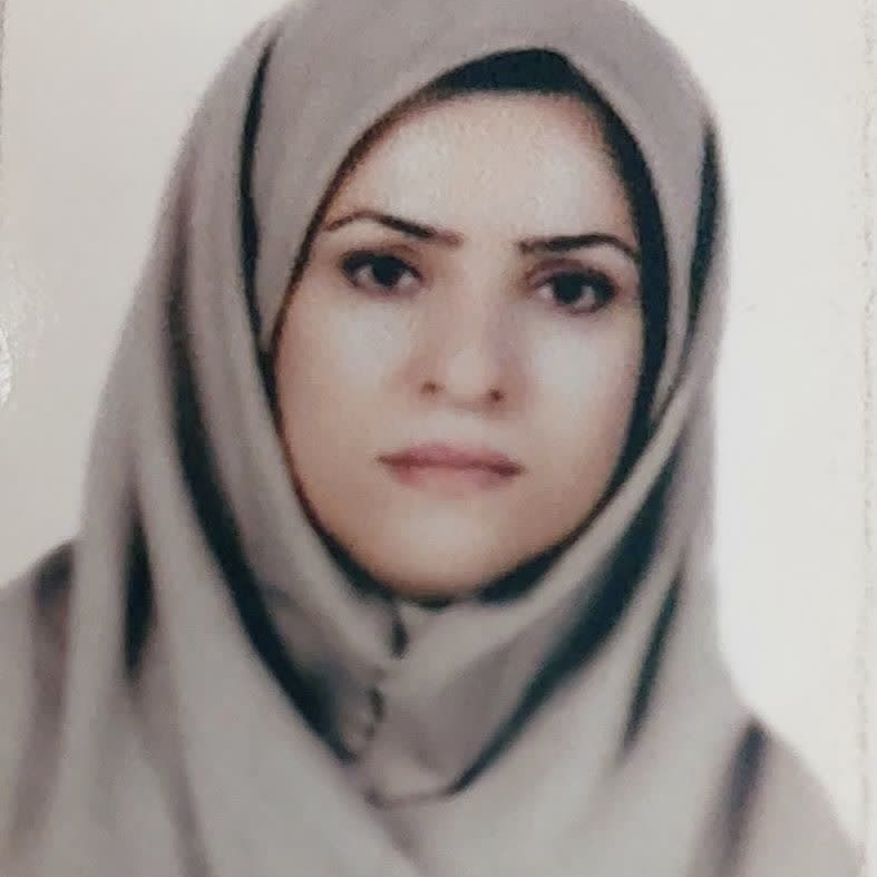 خدیجه کریمی